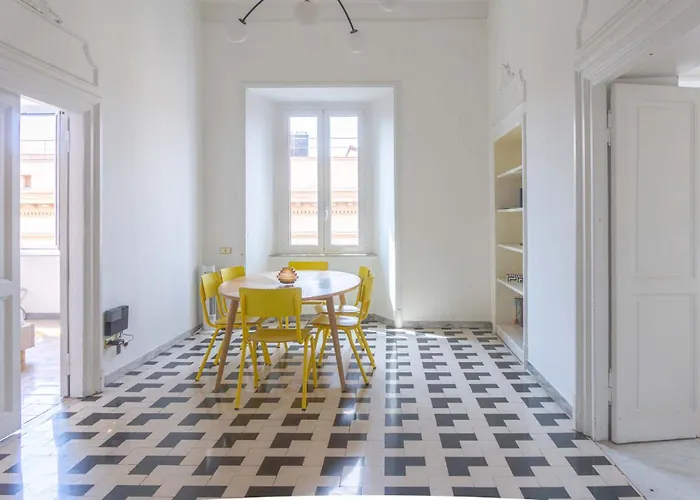 Easytopstay - Borghese Large Apartment