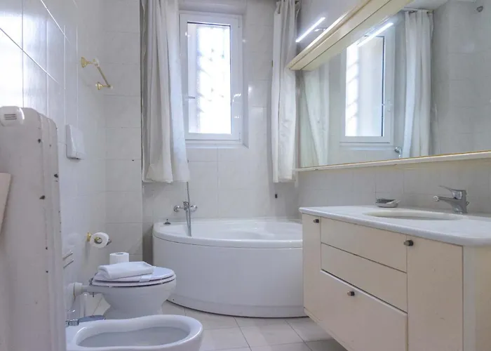 Easytopstay - Borghese Large *